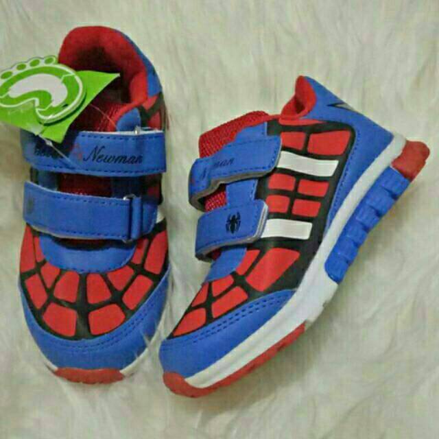 Sepatu Spiderman