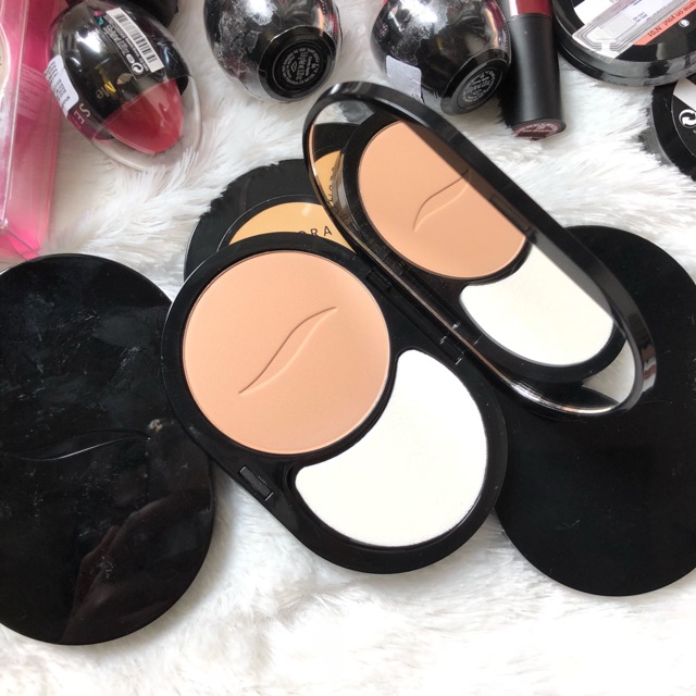 Compact foundation bedak sephora