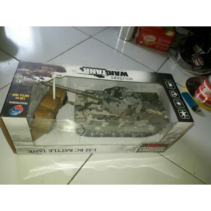 mobil tank remot cas