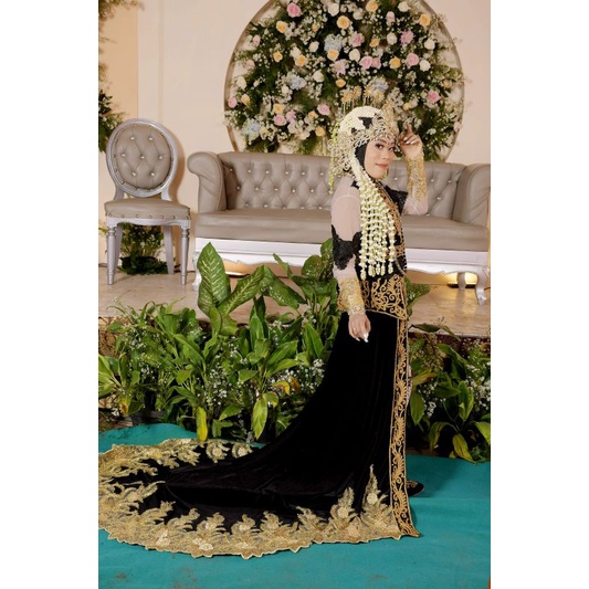 kebaya bludru pengantin/kebaya bludru ekor/kebaya bludru kombinasi tile