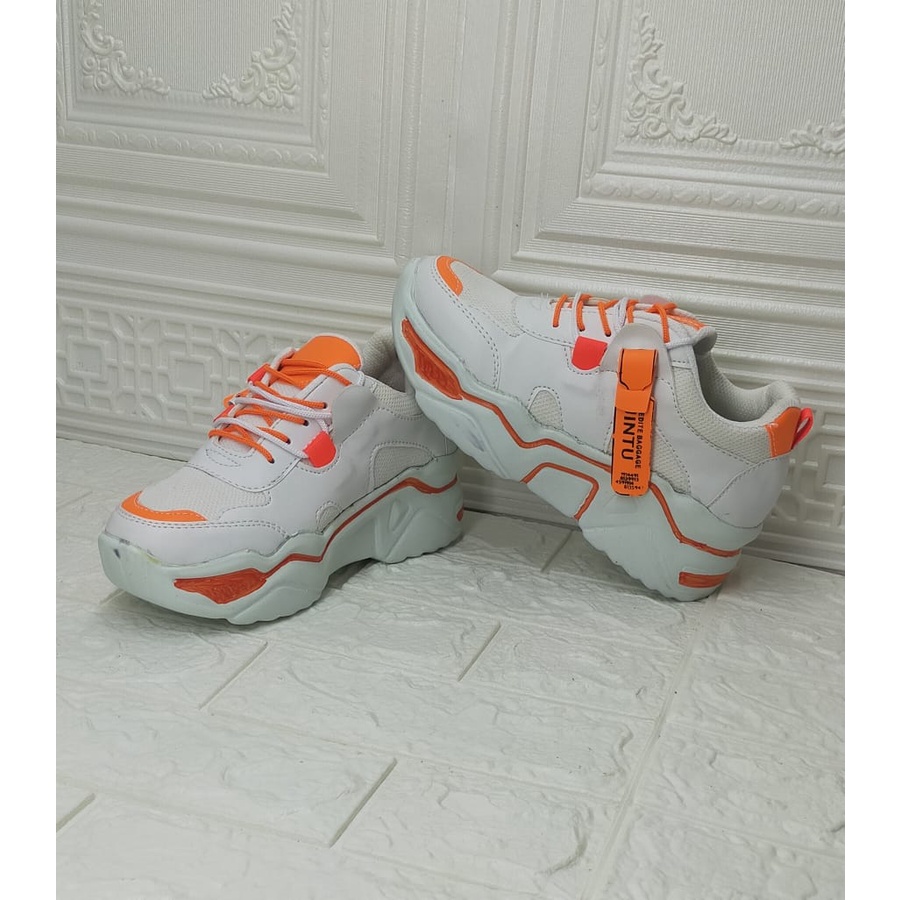 sepatu fashion wanita joging running sneakers cewek