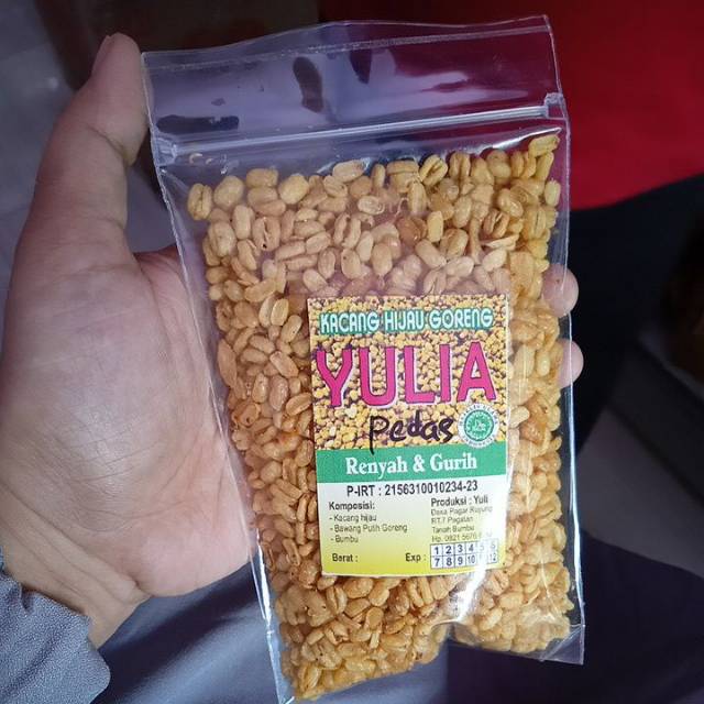 

Kacang goreng yulia