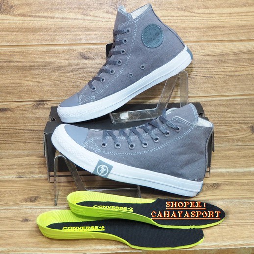SEPATU CONVERSE ALL STAR HIGH CHUCK TAYLOR II CONVERS ALLSTAR TINGGI SEPATUCONVERSE UNDEFEATED