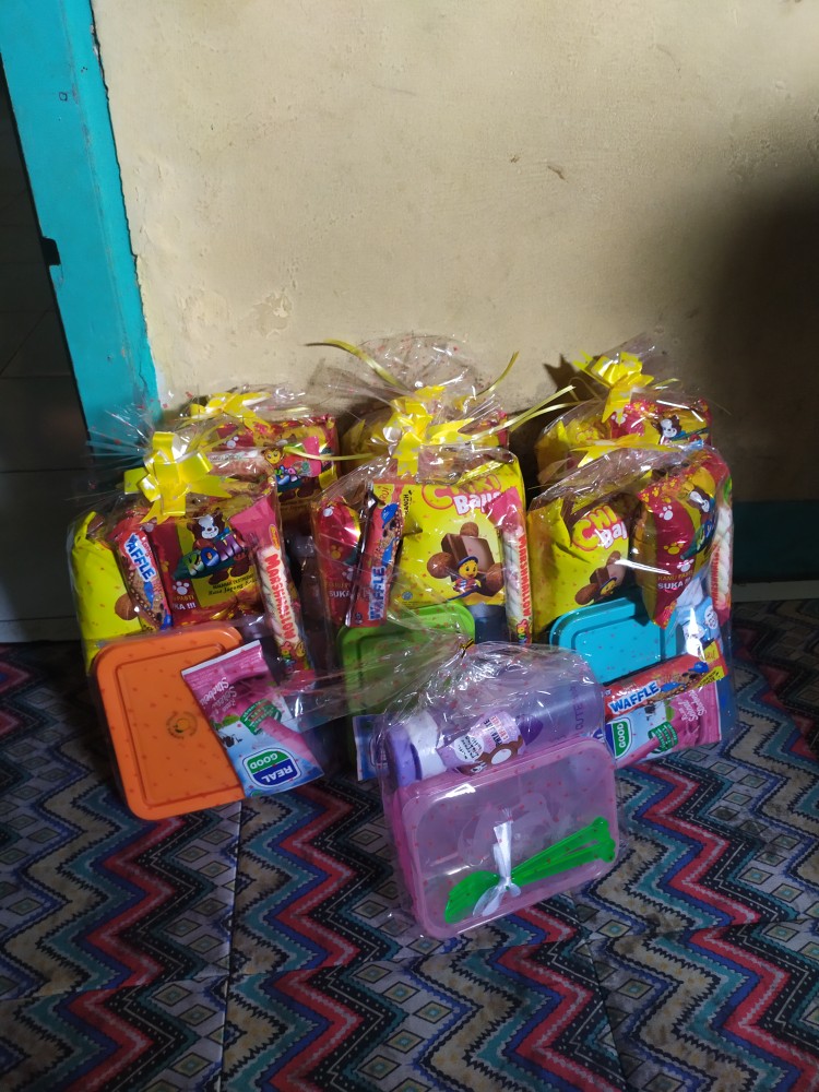 Parcel Lunch Box Sealware Platonia + Botol Minum Ulang Tahun