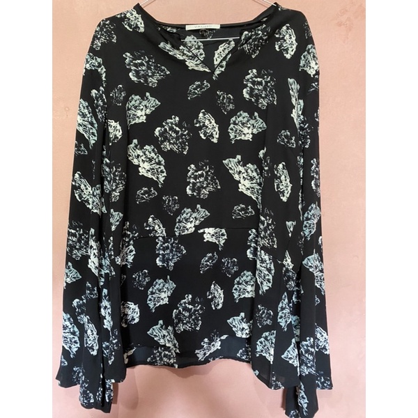 PRELOVED BLOUSE VALINO