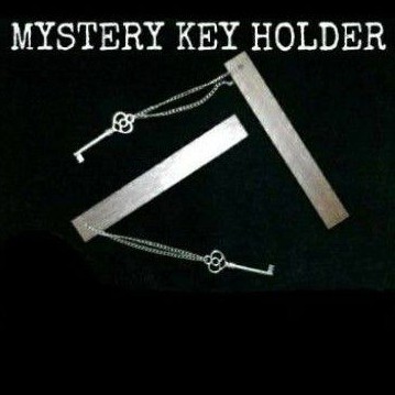 

alat tulis mistery key holder