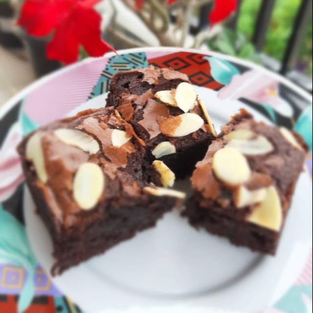 

SHINY CRUST BROWNIES/FUDGY BROWNIES