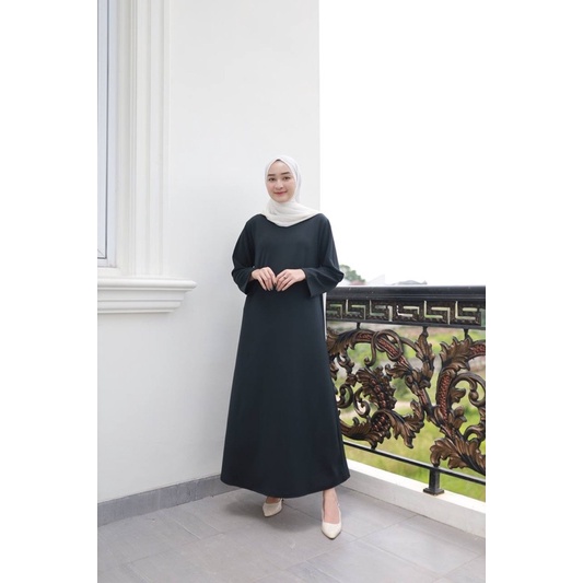 ALINE MAXI -(tidak termasuk outer bunga ya) Non busui Sleeves/Inner Dress Polos (Ld 104 Pjg 128)