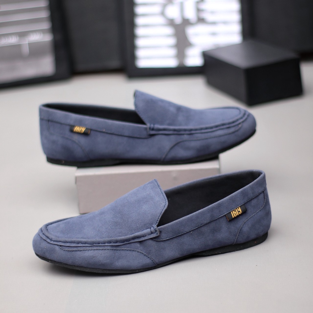 MOLK Sepatu Slip On Pria Casual Kulit Sintetik Slop Hitam Cowok Trendy Simple Original Footwear