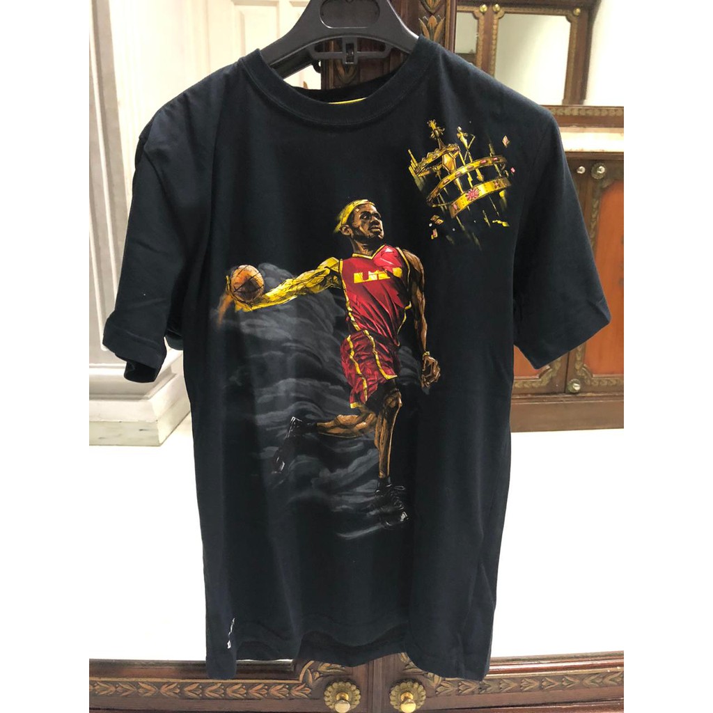 preloved/ thrifted/ baju bekas kaos Nike Lebron James