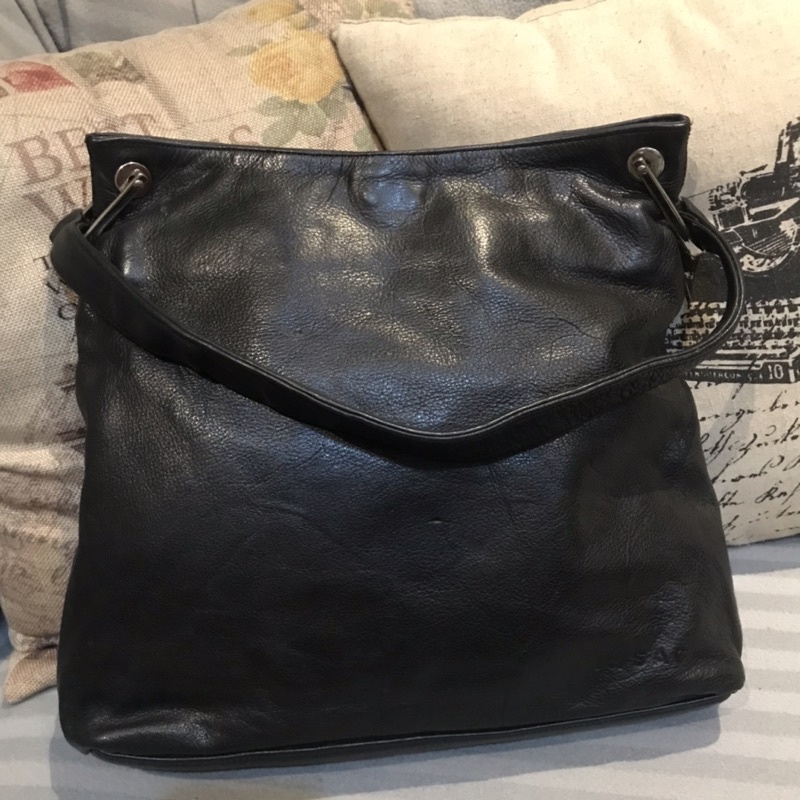 Tas Isaac Preloved