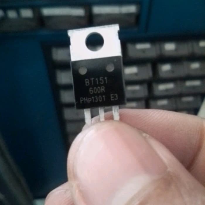 Transistor TR BT151 bt 151