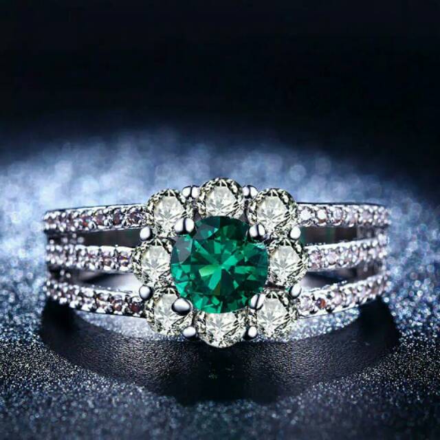 Cincin emas putih berlian premium