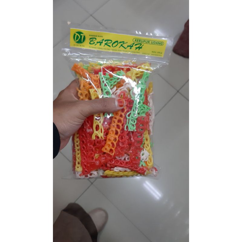 

kerupuk sari udang kerupuk jengkol kerupuk mie cap barokah Cirebon 250gram