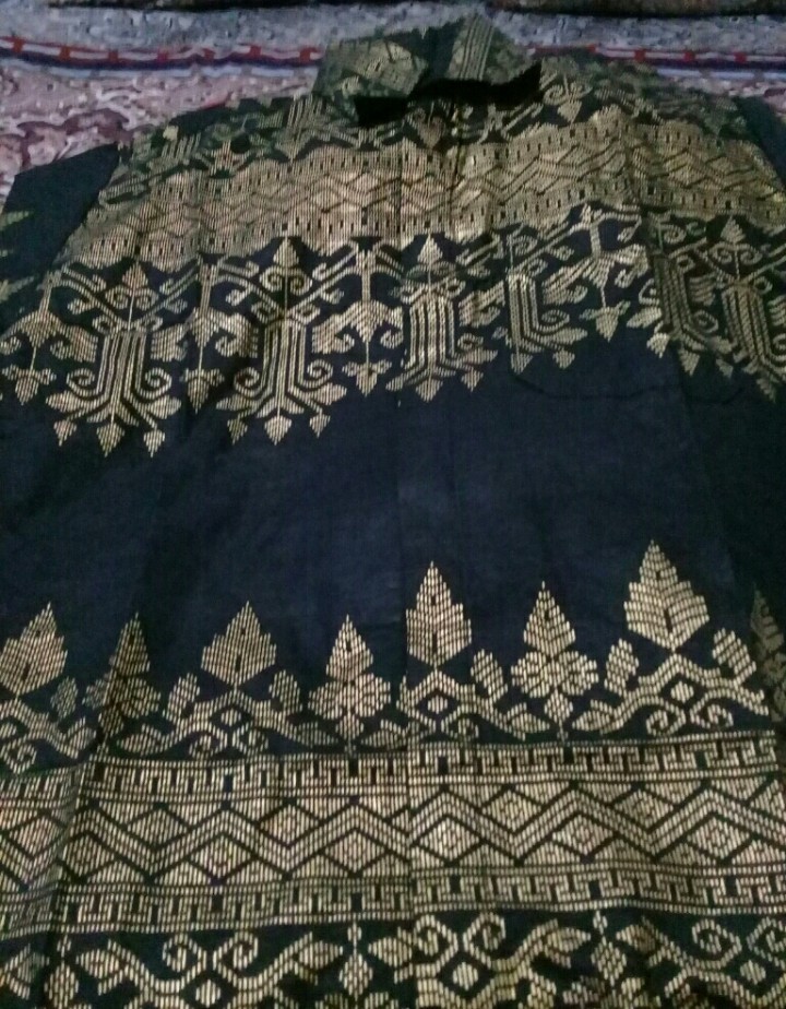 Batik Kondangan Baju Kondangan Pria Kemeja Batik Cowok Motif Etnik Emas