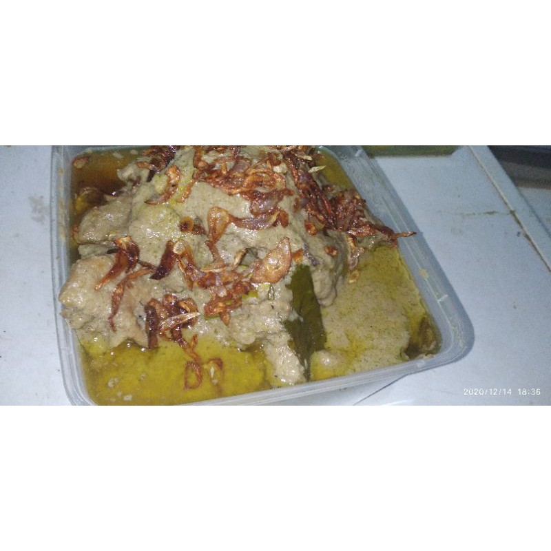 

opor ayam kampung