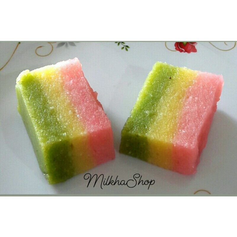 

Talam Singkong Pelangi