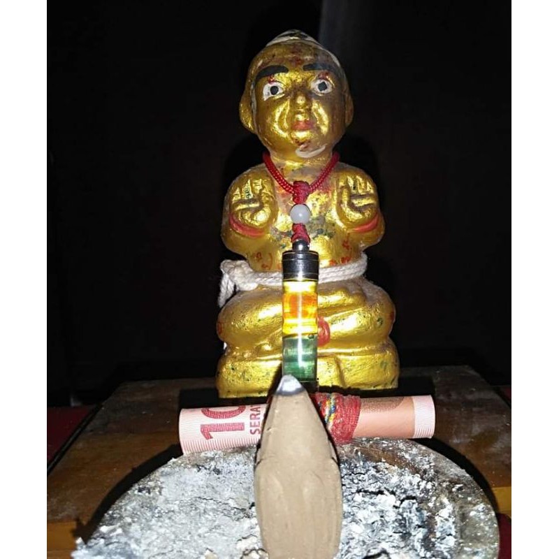 

minyak pemikat tingkat tinggi