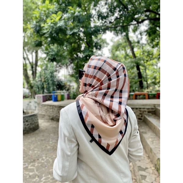 SCARF PREMIUM JUMBO / JILBAB BRANDED / HIJAB SYARI