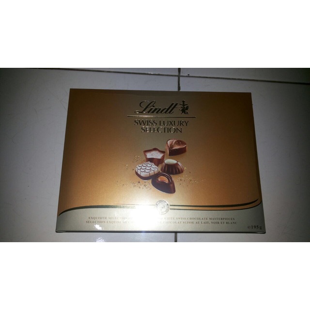 

Coklat lindt luxury selection