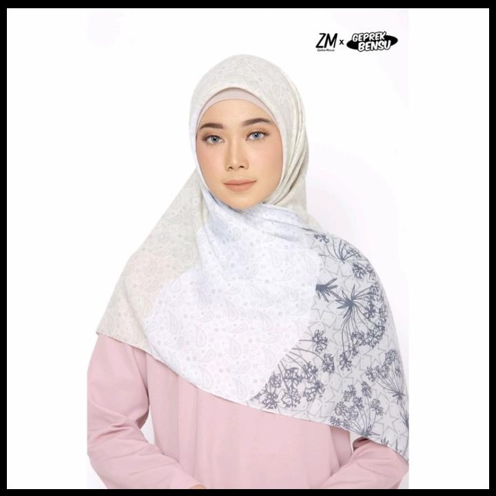 Jilbab Zaskia Mecca/Zm X Geprek Bensu/Chana Black Hijab