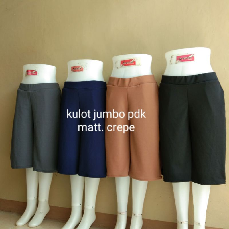 Kulot Pendek Crepe Polos ⁷/⁸