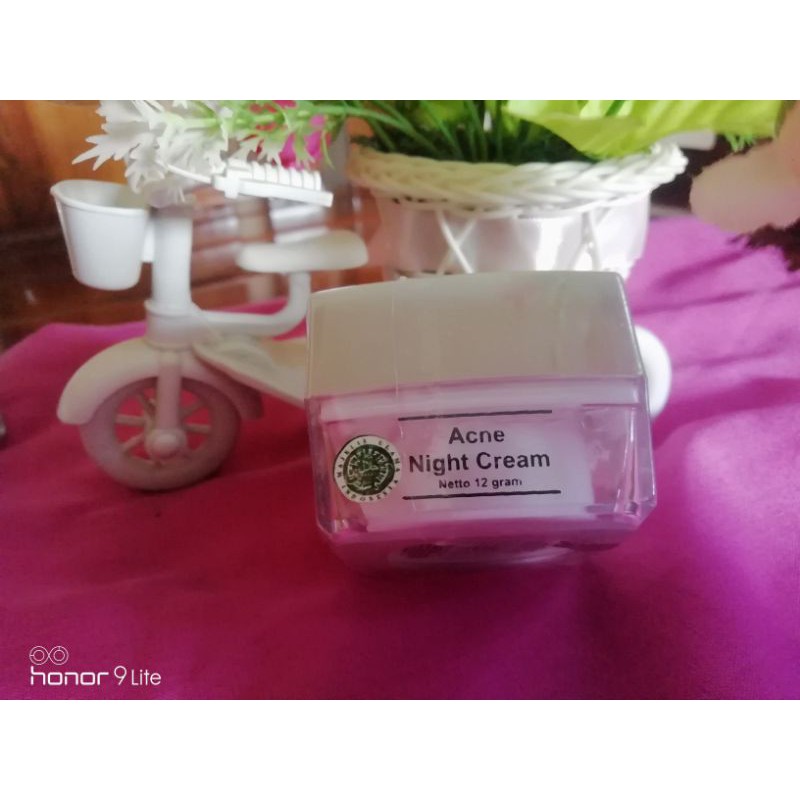 krim malam acne ms Glow