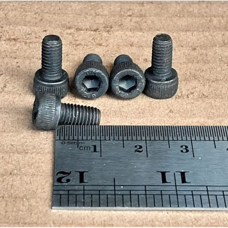 BAUT L BAJA M5 X 10 / BAUT L M5 X 10 / BAUT L M5X10 BAJA HITAM / BAUT M5 / BAUT 8 KUNCI L4 / L 4 FUL