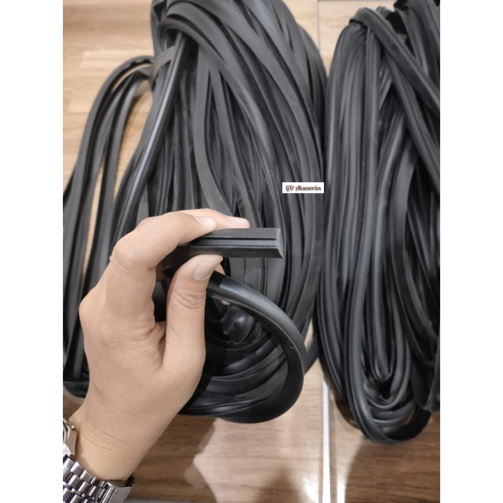 KARET Kusen 078B C BESAR BLACK / BLACK KACA MATI 40 Meter 078B