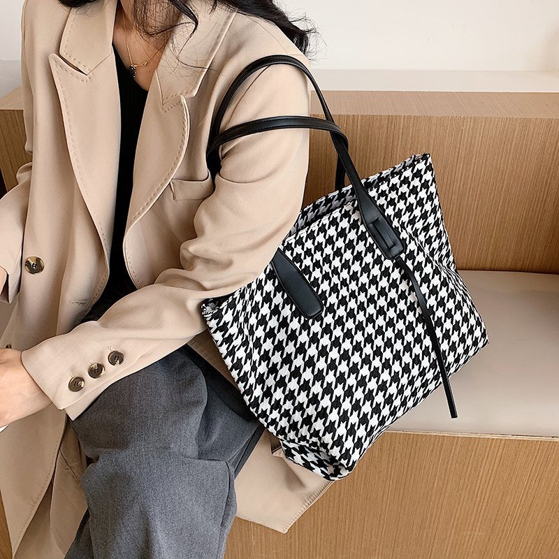 201751 Tas Tote Wanita Import Totebag Cewek Shoulder Bag Cewe Impor (1 KG MUAT 4) CR7726 BQ3400