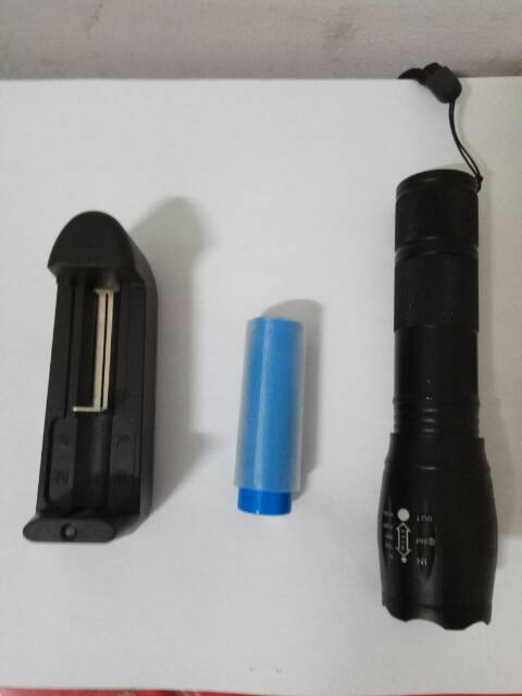 Senter Flash Light Paket Komplit Tactical Cree Waterproof Shockproof