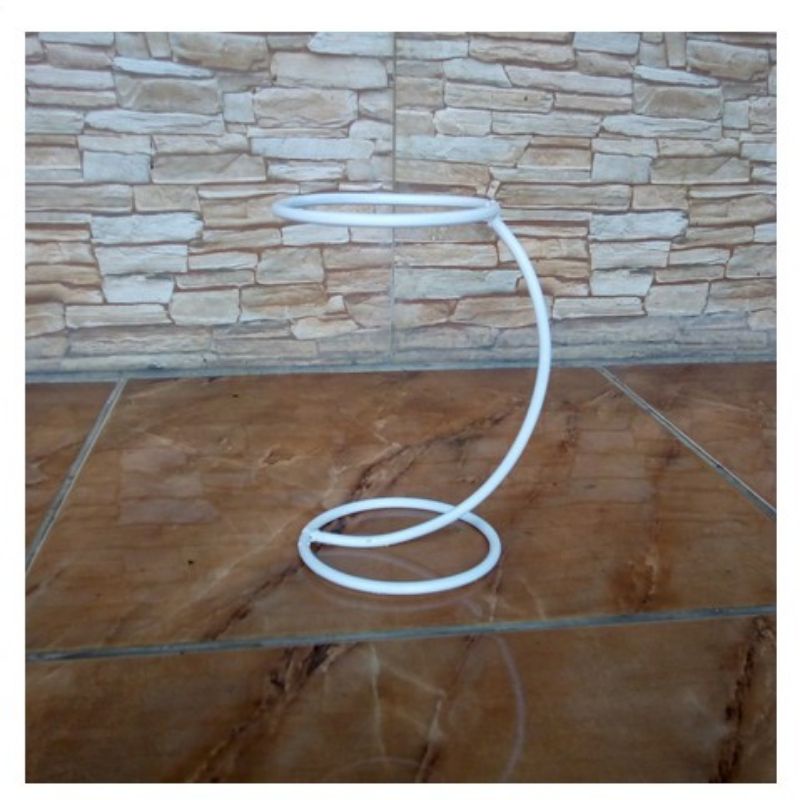 Rak pot besi unik/ standing pot besi minimalis / standing pot besi sekulen