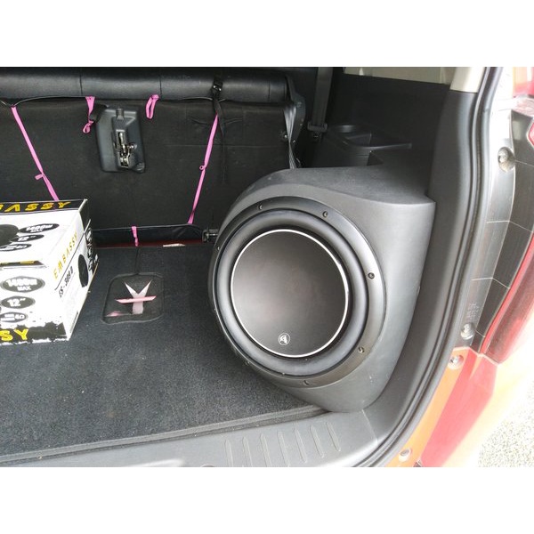 BOX SUDUT SUBWOOFER