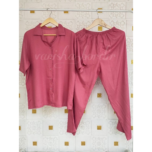 ONE SET VINETTA LENGAN PENDEK FULL KANCING Baju Tidur Rayon Set / Setelan Baju Tidur Set / Piyama Rayon Polos