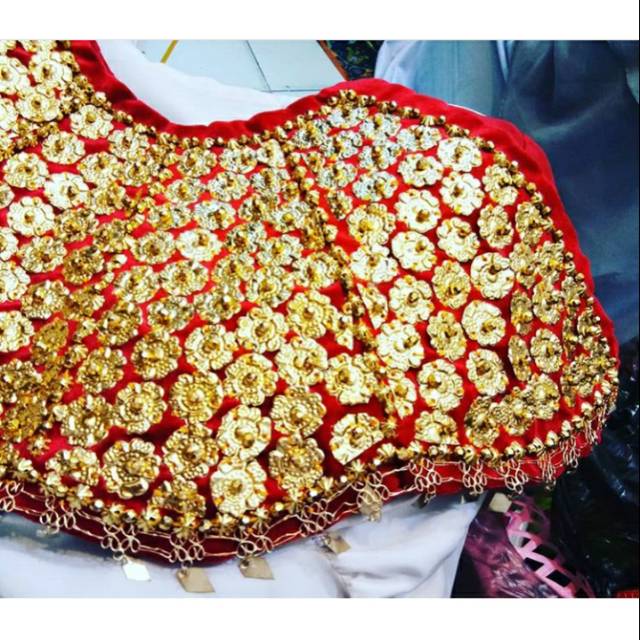 Teratai/penutup dada