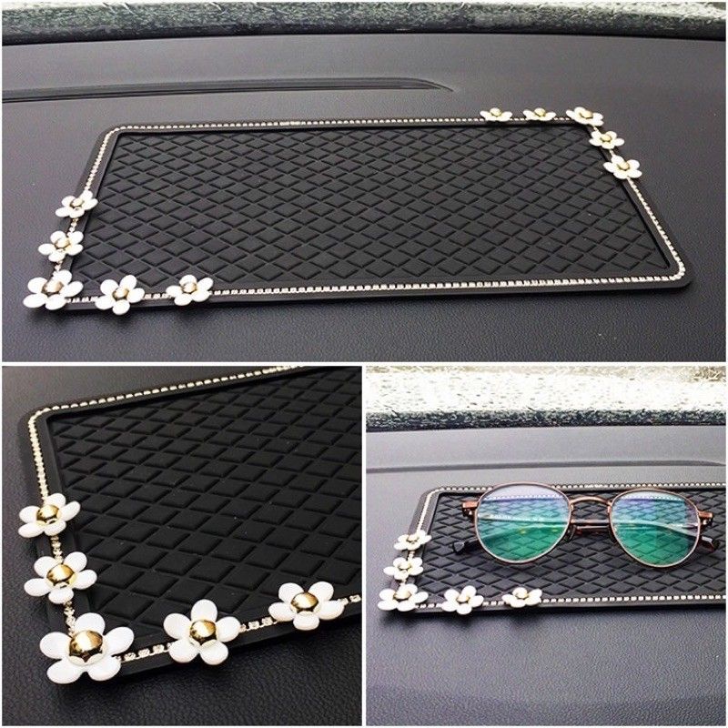 Alas / Tatakan Anti Selip slip Mat Dashboard Mobil CHNEL CROWN Bingkai Bling Bling BESAR 29.5 x 15cm