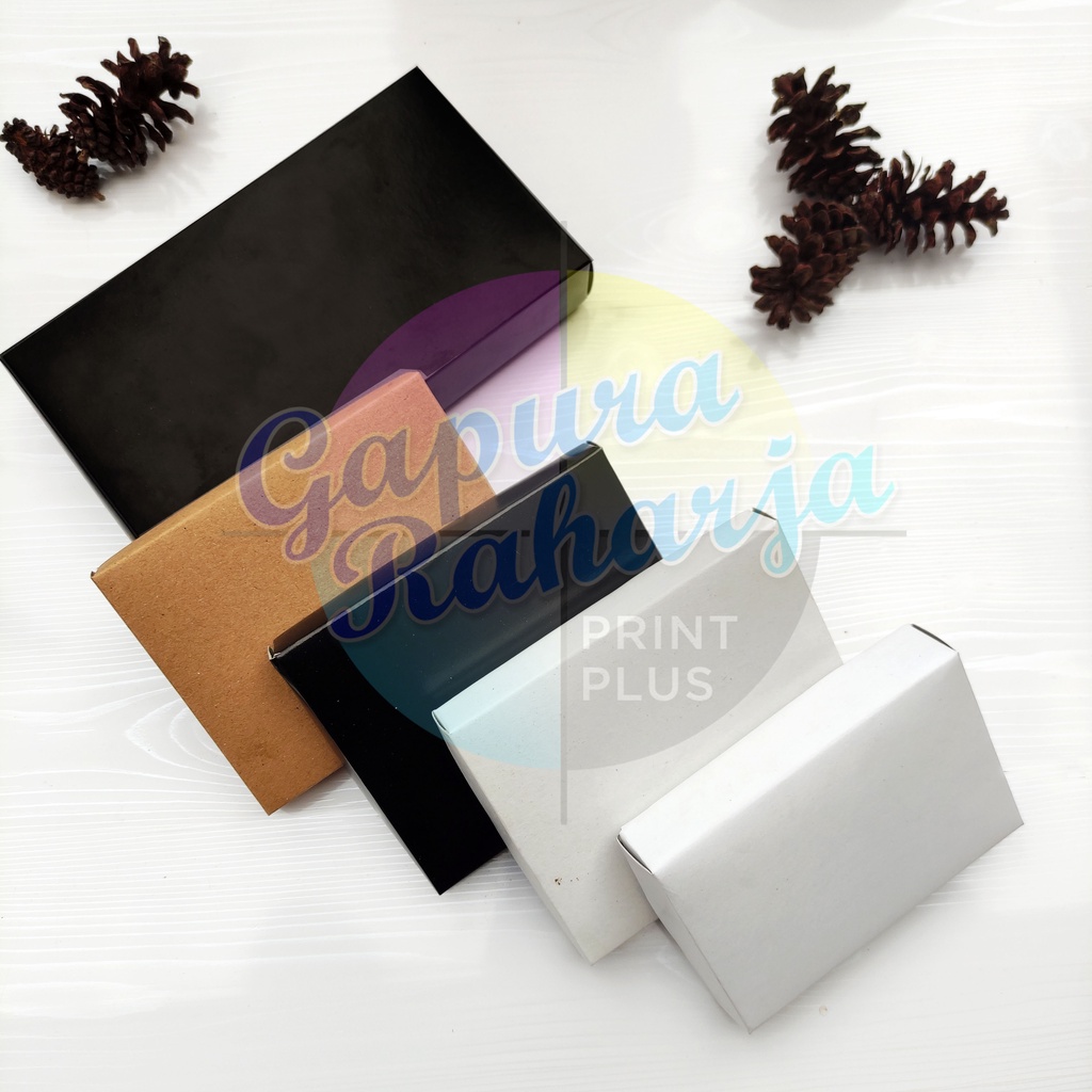 

Dus Kemasan Dompet, Jilbab, Sovenir, Masker POLOS