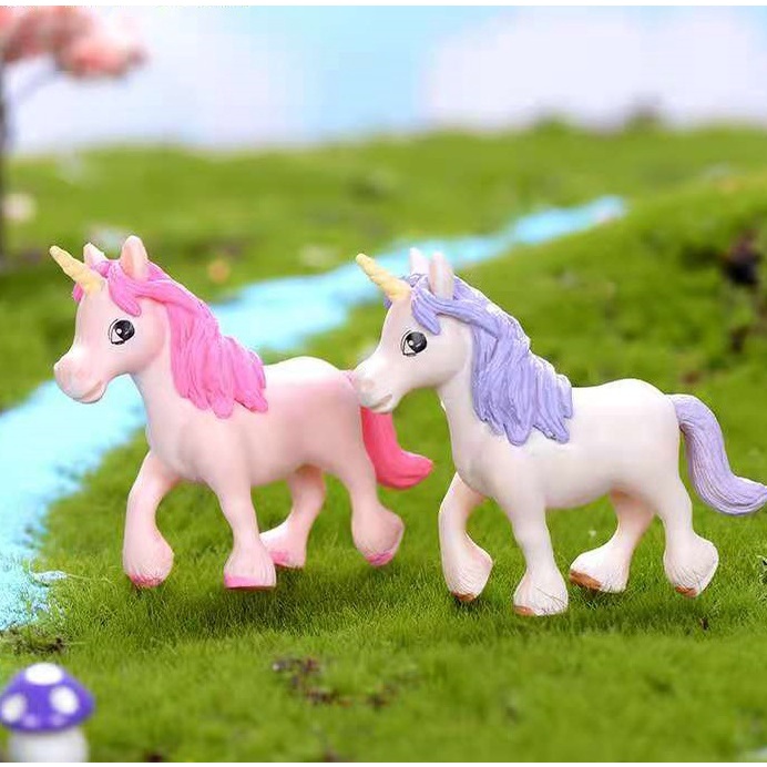 Cake Topper Figure Hiasan Kue Karakter Type Unicorn Bersayap /Pcs