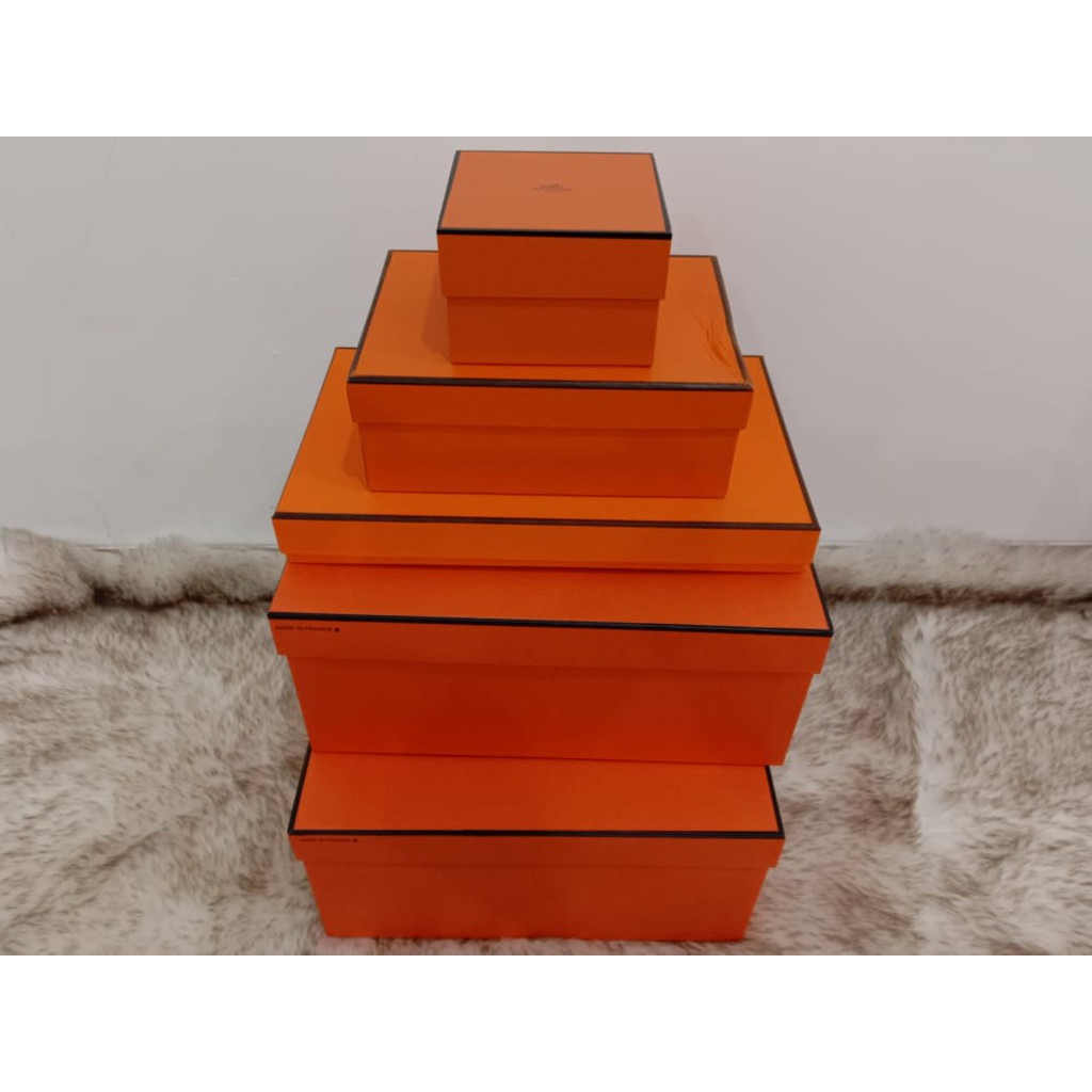 

BOX HM