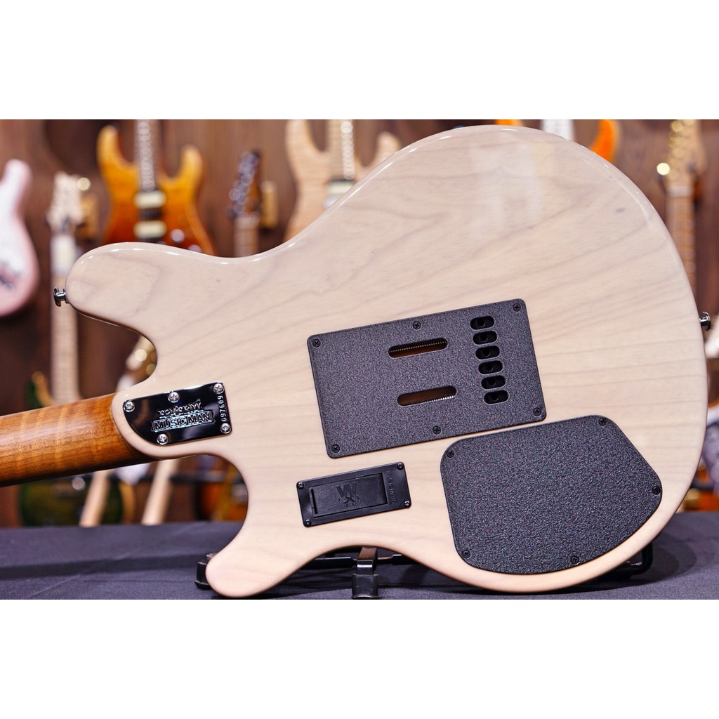MusicMan James Valentine Trem - Trans Buttermilk G97609