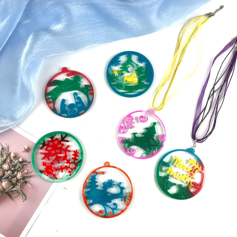 Siy Cetakan Liontin Gantungan Kunci Bentuk Pohon Natal / Kepingan Salju Bahan Silikon Dengan Lubang Handmade