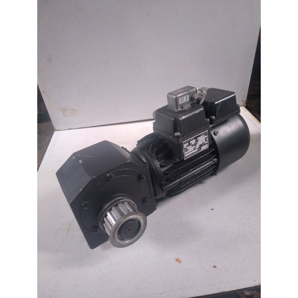 Ac Motor Gearbox 3Phase 0DRGF- 634- A 230/400V 0.12Kw GEG Ratio 1:150 Autput 20Rpm
