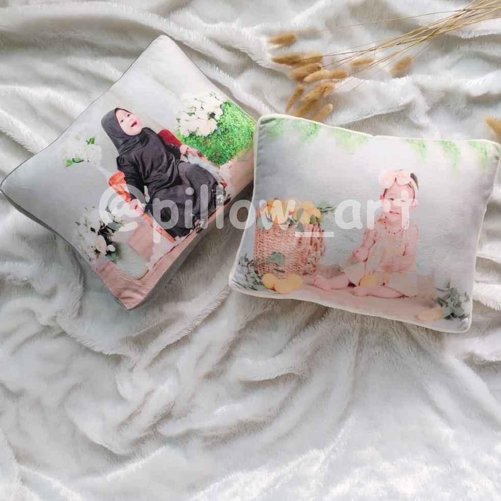 Pillowart - Bantal Foto Custom 30x40 cm / Hadiah - ART011