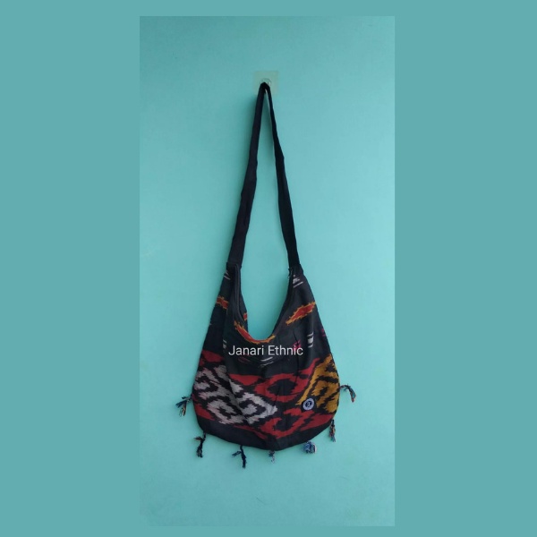 JANARI ETHNIC - TAS SELEMPANG BAHAN TENUN ETNIK MOTIF TORAJA