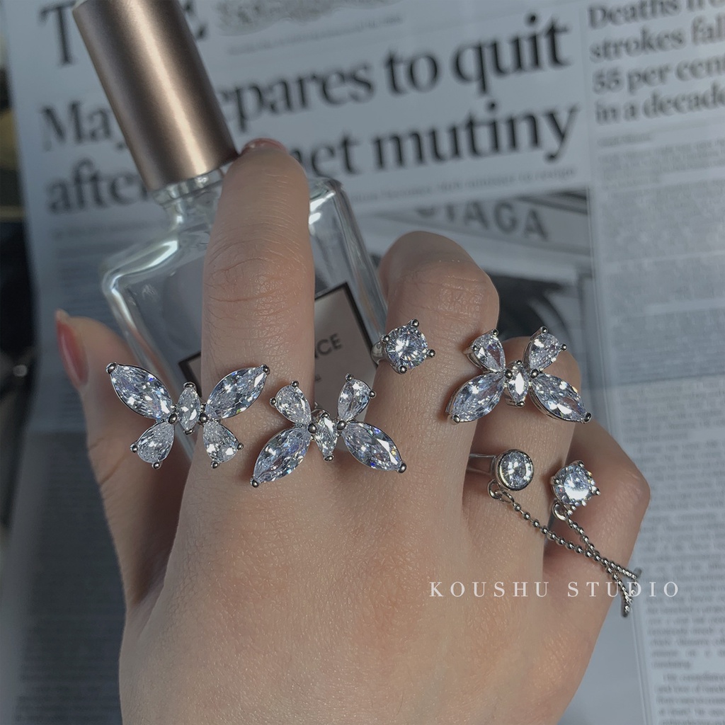 Super mengkilap kristal butterfly ring cahaya mewah minoritas desain pembukaan in Trendi dingin fash