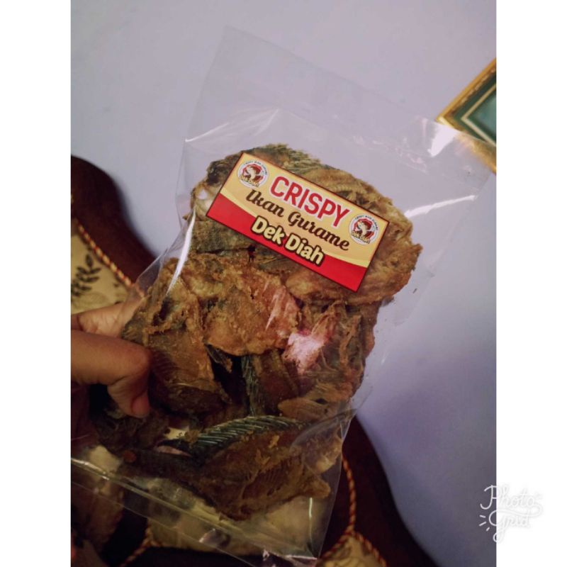 

KRIPIK IKAN RENYAH TANPA PENGAWET / OLEH OLEH KHAS WONOGIRI / MAKANAN RINGAN / JAJANAN KHAS / CEMILAN / CAMILAN / KRIPIK GURAME / MAKANAN KILOAN JAJAN KILOAN / GURAME / KULIT IKAN / RAMBAK / RAMBAK SAPI