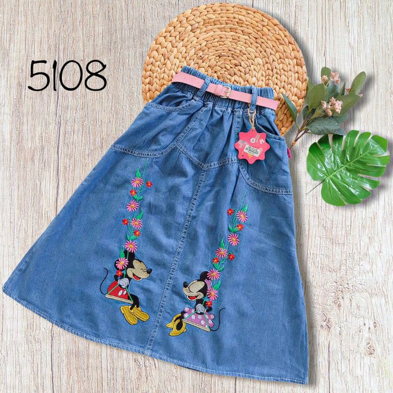 Rok levis bordir anak