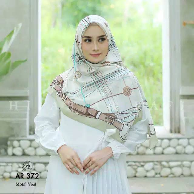 Hijab Arrafi AR 372/segi empat