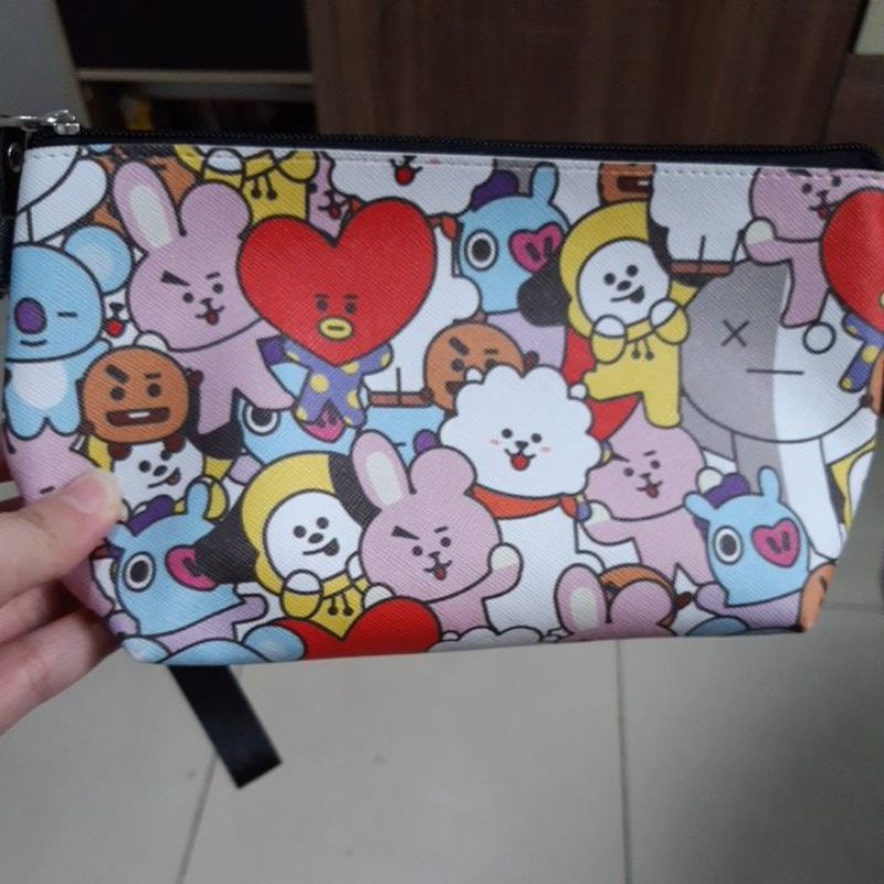 

POUCH KALENG PENSIL KARAKTER BT21 SUPER LUCU SUPER MURAHH