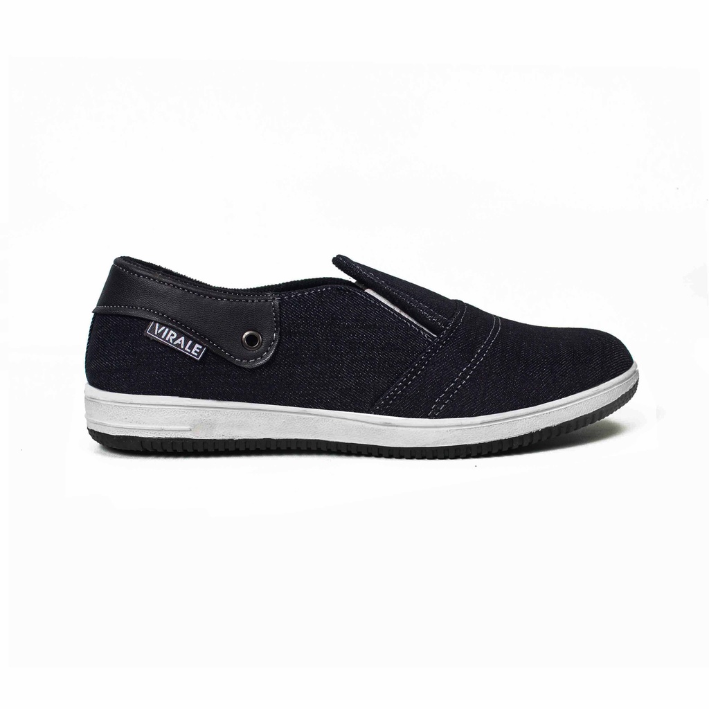 Sepatu Canvas Slip On Pria Casual CS 01 NAVY GRATIS Tas Selempang